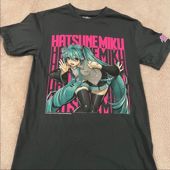 Hatsune Miku Shirt - Picture 1 of 5